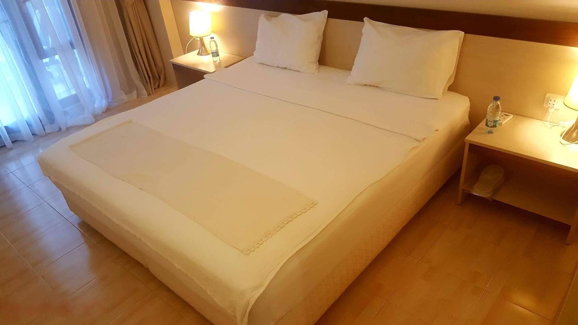 Atlas Apart Hotel Cesme Exterior foto